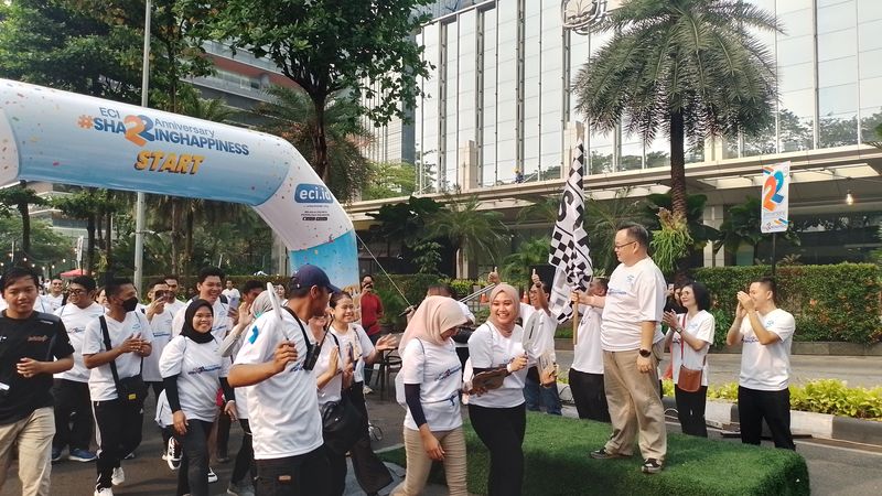 Fun walk Electronic City di SCBD, Jakarta