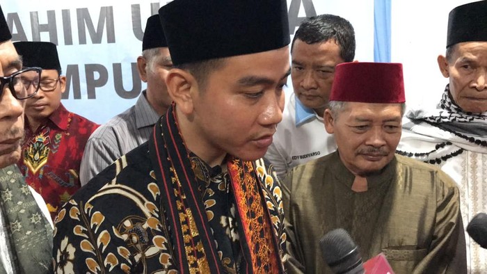 Gibran Rakabuming temui kiai di Lampung (Firda/detikcom)