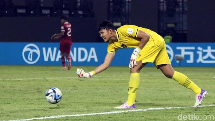 Ikram Al Giffari kiper Timnas Indonesia U-17