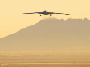 Siasat Jet Siluman B-2 Amerika Serang Nuklir Iran Tanpa Ketahuan