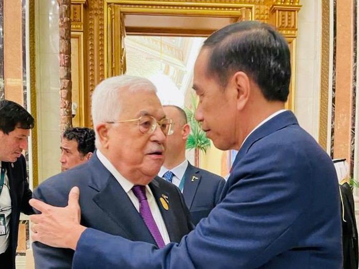 Jokowi bertemu Presiden Palestina Mahmoud Abbas.