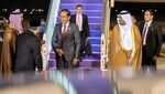 Momen Jokowi Tiba di Riyadh untuk Hadiri KTT OKI