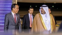Jokowi diagendakan untuk menghadiri Konferensi Tingkat Tinggi (KTT) Luar Biasa Organisasi Kerja Sama Islam (OKI). KTT tersebut digelar sebagai tanggapan terhadap situasi krisis di Gaza, Palestina, akibat agresi brutal Israel. 