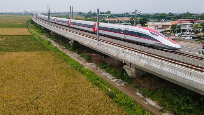 Kereta Cepat Whoosh