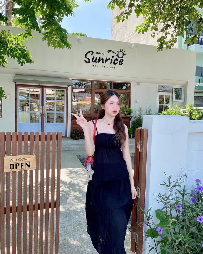 Selain itu, May juga kerap diundang ke berbagai acara untuk mempromosikan produk. Foto: Instagram @maypimm