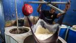 Melihat Produksi Tahu di Tengah Naiknya Harga Kedelai