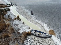 Penampakan Danau Titicaca Peru yang Mengering