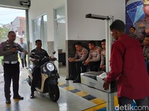 Nggak Perlu Gesek-gesek, Di Wilayah Ini Cek Fisik Kendaraan Cuma Pakai Foto