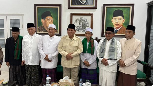 Prabowo Subianto dan Kiai di Tebuireng, Jombang.