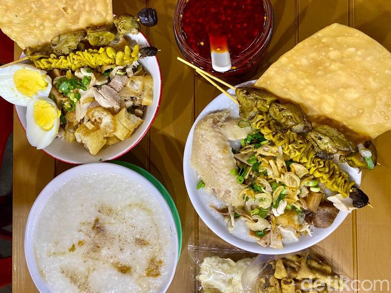 Sensasi Nikmat Bubur Ayam Oriental Tendaan Racikan H. Furoda