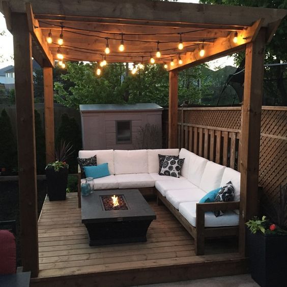 Teras Rumah Minimalis dengan Gazebo.
