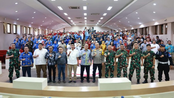 Wali Kota Makassar Moh Ramdhan Danny Pomanto telah menandatangani NPHD untuk penyelenggaraan Pilkada 2024.