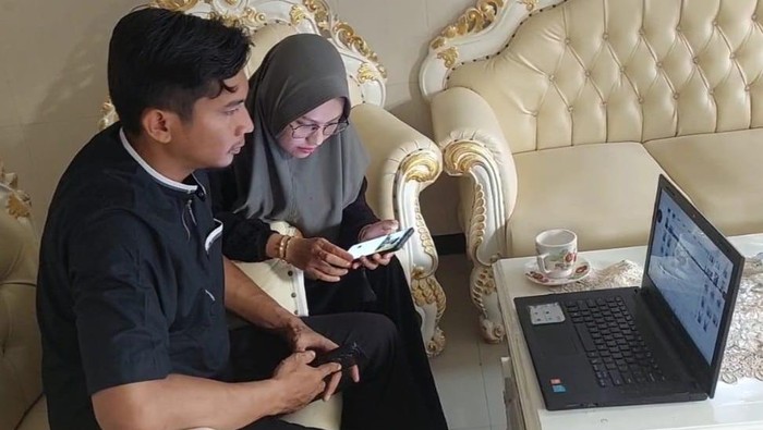 Wanita Sumenep yang dinikahi dosennya.