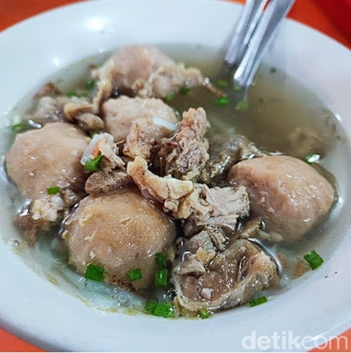 Bakso Empal Suwir Tapak Siring Surabaya