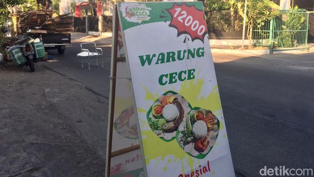Cece Donna yang jualan penyetan di Surabaya