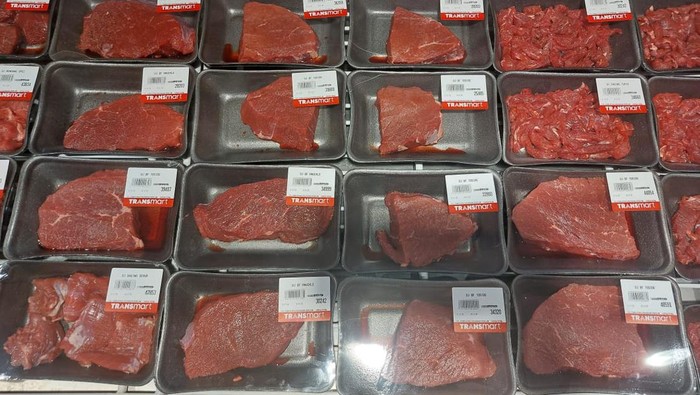 Daging di Transmart Full Day Sale