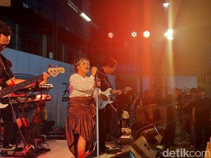 Malam Puncak Classy Yamaha Youth Festival, Idgitaf Pukau Warga Makassar