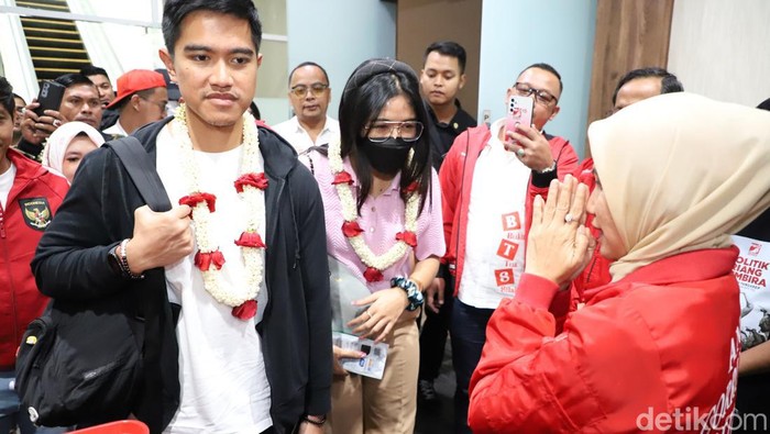 Ketum PSI Kaesang Pangarep konsolidasi ke Sumut (Devi/detikcom)