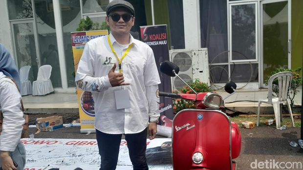 Motor Vespa Super yang dibeli Gibran