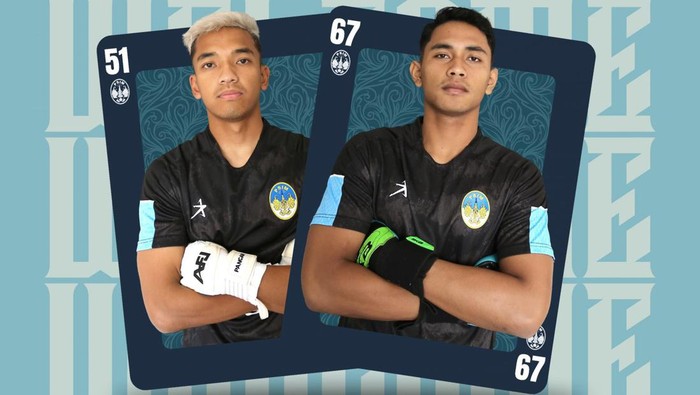 Pancar Nur Widiastono dan I Komang Aryantara, kiper baru PSIM Jogja. Foto diunggah Minggu (12/11/2023).