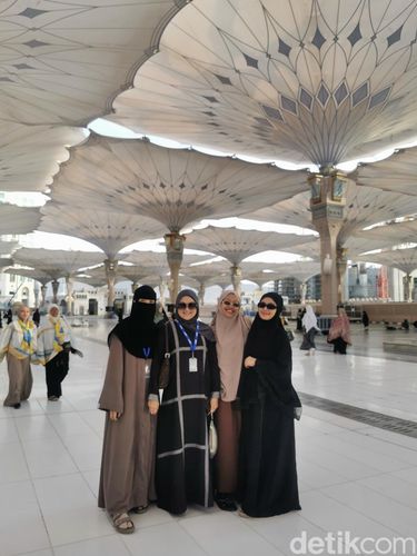 Pemenang Emeron Hijab Hunt 2023 Ibadah Umrah