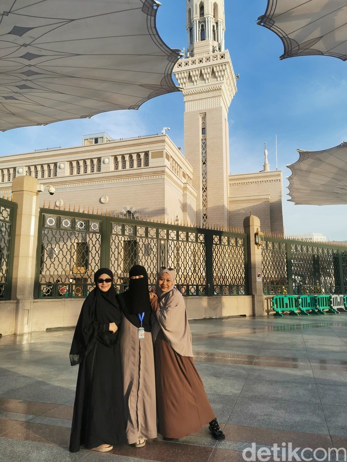 Pemenang Emeron Hijab Hunt 2023 Ibadah Umrah