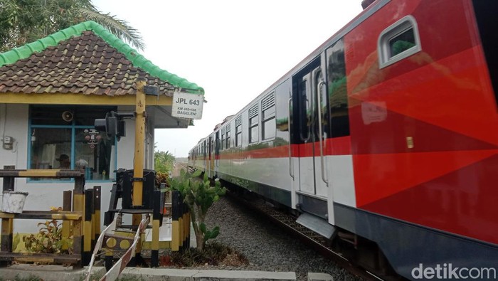 Perlintasan KA Bagelen, Purworejo, Minggu (12/11/2023).