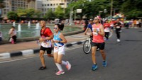 Beginilah potret antusias para pelari dari berbagai negara untuk memperebutkan total hadiah lebih dari Rp 2,5 miliar.