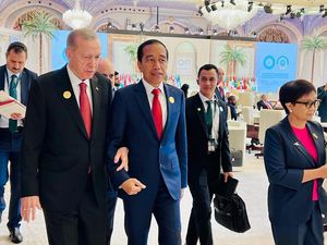 Jokowi-Erdogan Gandengan, RI-Turki Teruskan Kerja Sama Bantu Palestina