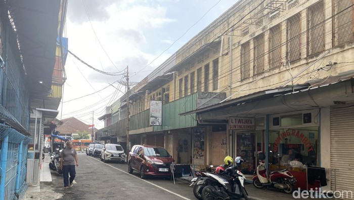 Suasana Capitol Sukabumi.