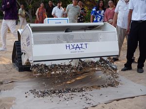 Nih! Ada Robot Pembersih Sampah Pertama di Indonesia