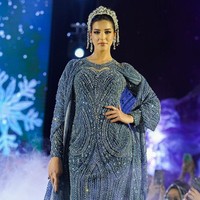 “Loh pemenang miss universe udah ada….” puji salah satu netizen. “Plisss ikut miss universs memong, skrg kan syaratnya boleh ibu ibu wkwk,” tulis netizen lainnya. Foto: Instagram/@tasyafarasya