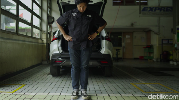 Toyota Yaris Cross Hybrid dites ekstrem isi bensin Rp 100 ribu untuk menempuh Jakarta-Bandung.