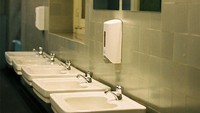  Jika toilet di dalam restoran kotor, maka tidak ada jaminan dapur di restoran tersebut bersih. Foto: Ilustrasi Site/BoredPanda