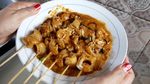 20 Sate Kikil Kenyal Gurih Ada di Sini!