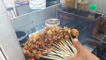 20 Sate Kikil Kenyal Gurih Ada di Sini!