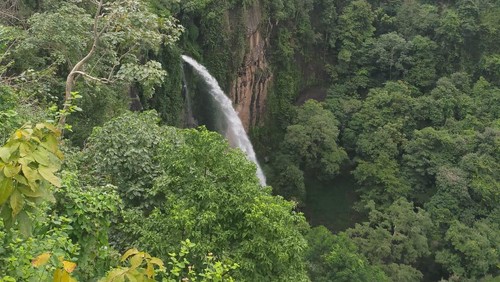 Air Terjun Riamau, Bima, NTB. (Dok. Disbudpar NTB)