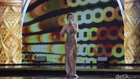 Ini aksi Wika Salim saat meramaikan Soedirman Awards 2023.