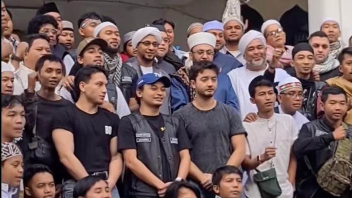 Abidzar, Jefri Nichol, dan Bryan Domani ikut Submori untuk Palestina bersama Bikers Dakwah.