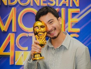 Bryan Domani Ungkap Belajar Dialek dari Umay di Film Temurun