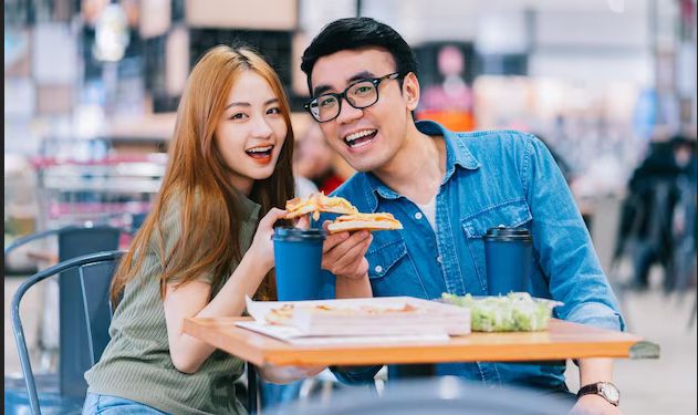 Budget Makan Pria Ini Naik Jadi Rp 15,4 Juta Semenjak Punya Kekasih