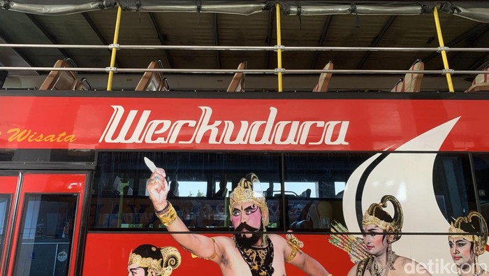 Bus Tingkat Werkudara Kota Solo.