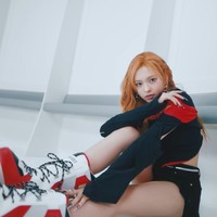 Penampilan Chiquita BABYMONSTER sontak menjadi perbincangan di media sosial. Sejumlah penggemar pangling melihat rambut barunya yang berwarna ginger dan membuatnya tampak fierce. Foto: dok. YG Entertainment