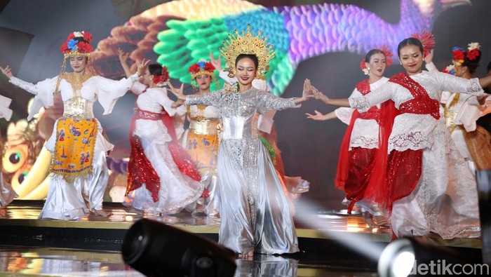 Malam penganugerahan Soedirman Awards 2023 tengah berlangsung. Acara ini dimeriahkan sejumlah penampilan.