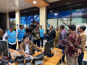 Walkot Danny Pomanto Siap Bantu PLN Tangani Sistem Kelistrikan di Makassar