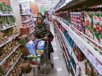 Ekonomi RI Melambat 5,03%, Belanja Rumah Tangga Jadi Bantalan