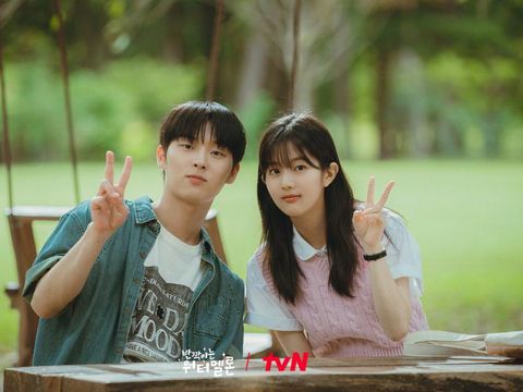 Drama Korea Twinkling Watermelon