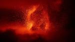 Foto-foto Dahsyatnya Letusan Gunung Etna