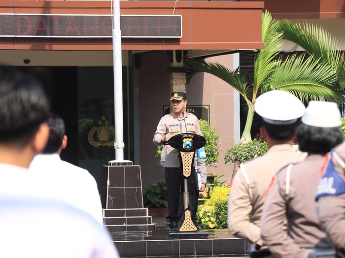 Kapolres Malang AKBP Putu Kholis Aryana