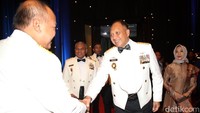Kedatangan KSAU disambut oleh sejumlah Pati TNI.